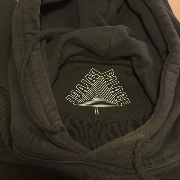 PALACE Black Hoodie with White Logo - Picture 3 of 3